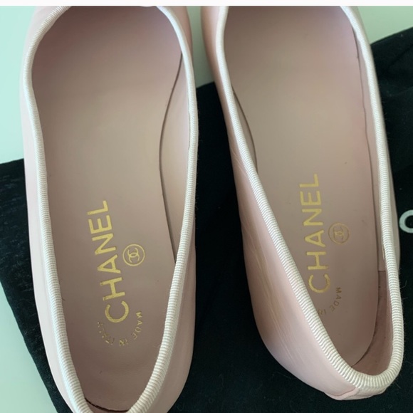 Chanel moccasins, size 6 - Picture 2 of 2